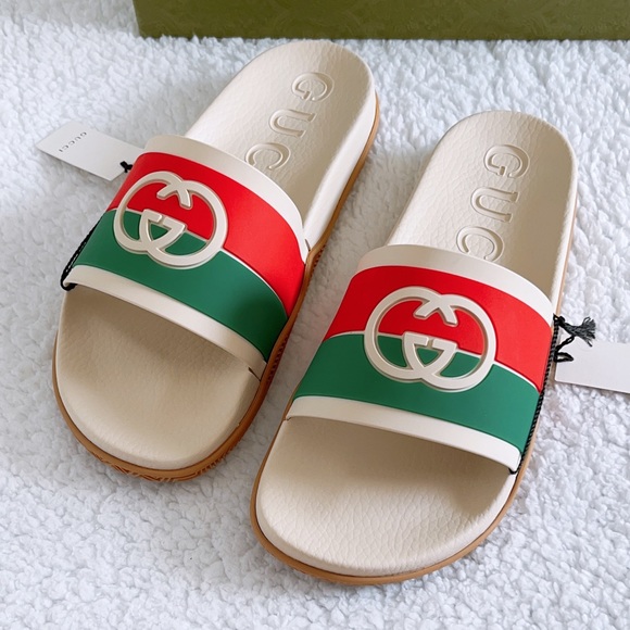 Authentic Gucci Men’s Interlocking G Slide Sandals - Picture 3 of 16